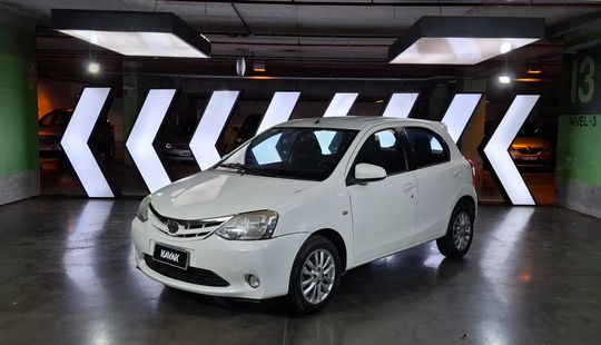 Toyota • Etios