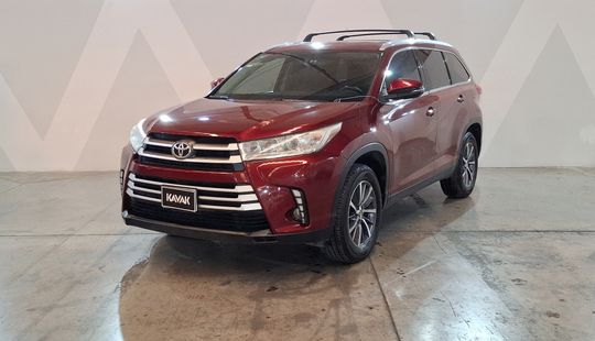 Toyota • Highlander