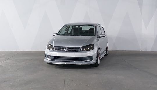 Volkswagen • Vento