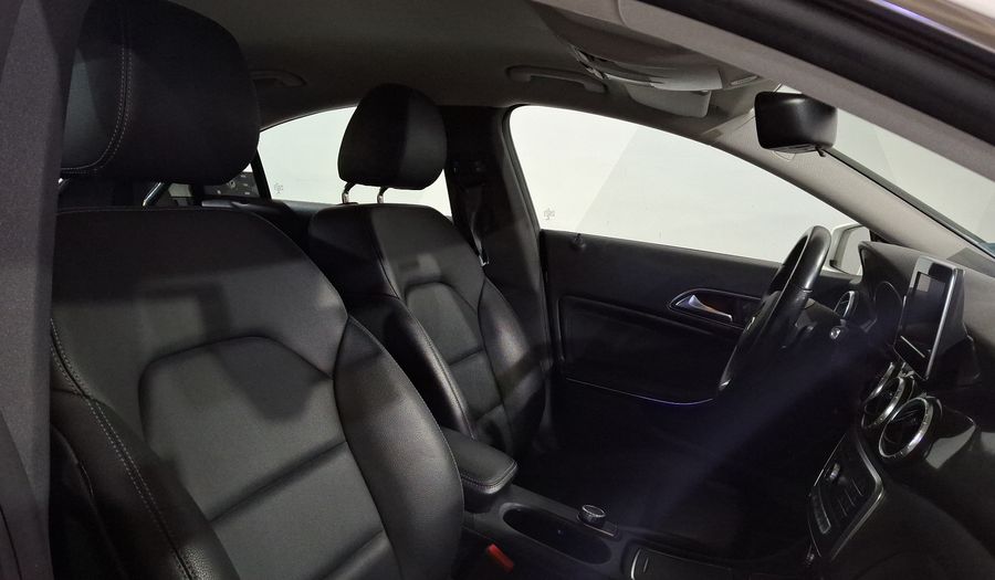 Mercedes Benz Clase Cla 1.6 CLA 200 DCT Coupe 2019
