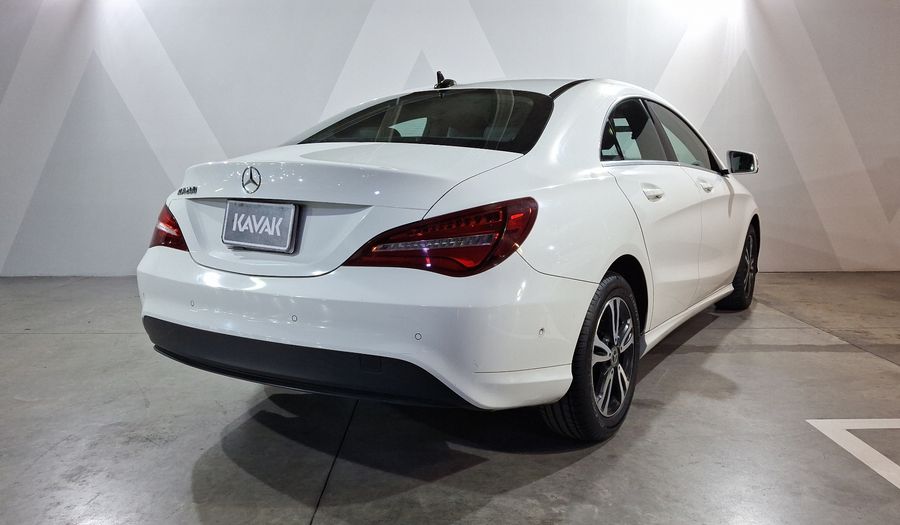 Mercedes Benz Clase Cla 1.6 CLA 200 DCT Coupe 2019