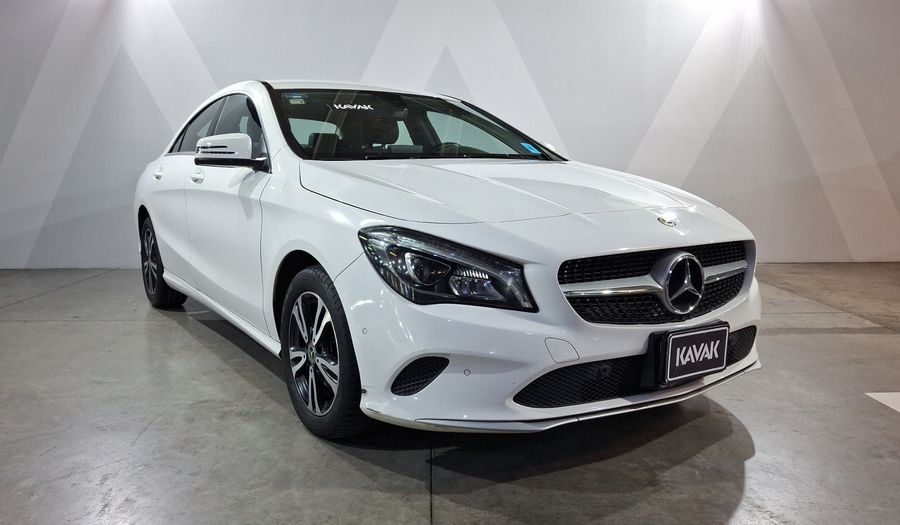 Mercedes Benz Clase Cla 1.6 CLA 200 DCT Coupe 2019