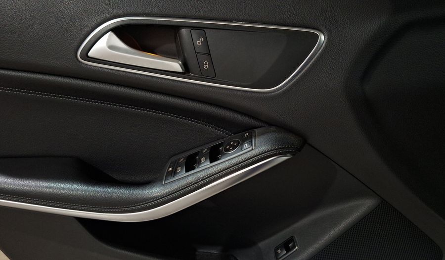 Mercedes Benz Clase Cla 1.6 CLA 200 DCT Coupe 2019