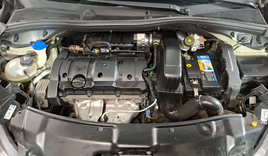 Peugeot 208 1.6 FELINE Hatchback 2019