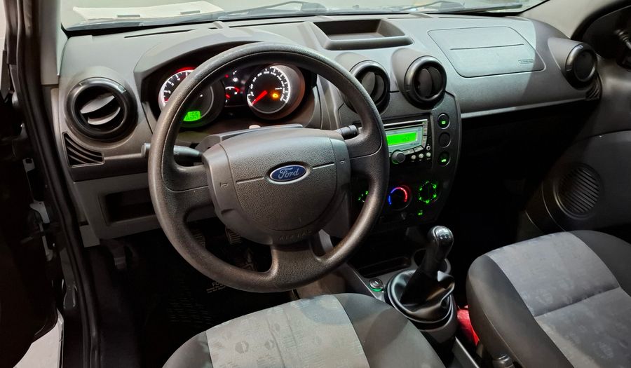 Ford Fiesta 1.6 AMBIENTE PLUS Hatchback 2011