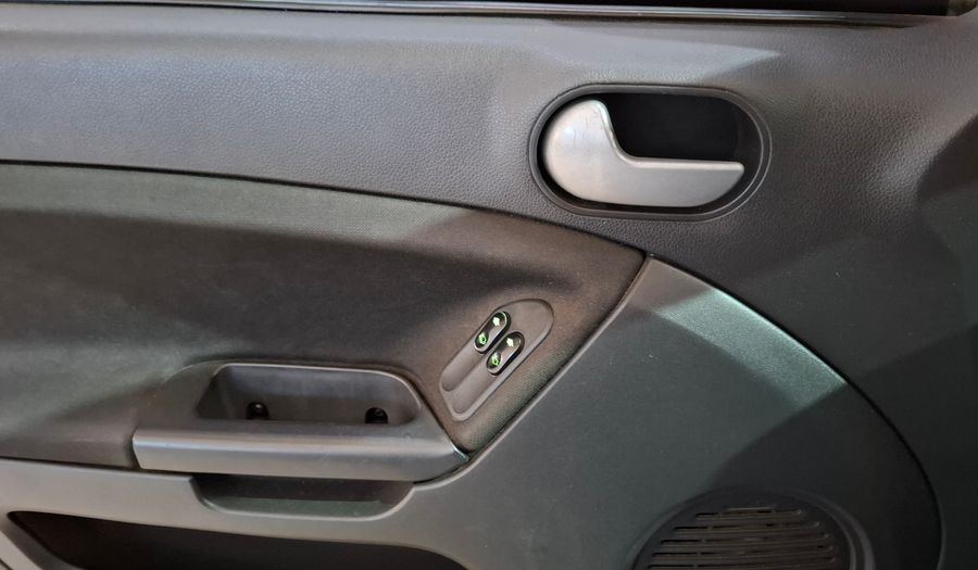 Ford Fiesta 1.6 AMBIENTE PLUS Hatchback 2011