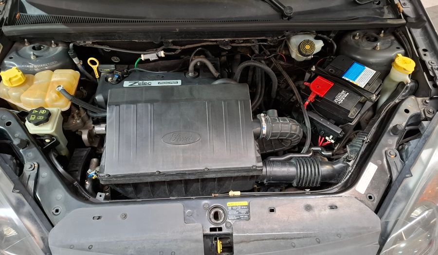 Ford Fiesta 1.6 AMBIENTE PLUS Hatchback 2011