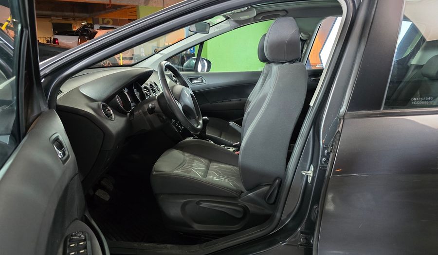 Peugeot 308 1.6 ALLURE Hatchback 2016
