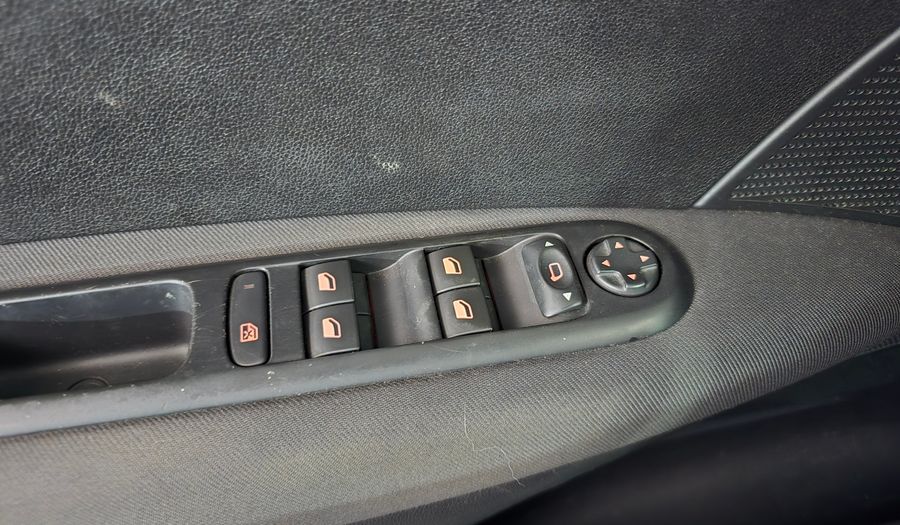 Peugeot 308 1.6 ALLURE Hatchback 2016