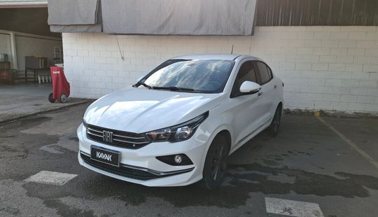 Fiat • Cronos