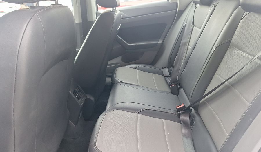 Volkswagen Polo 1.6 AUTO 110 CV HIGHLINE Hatchback 2021