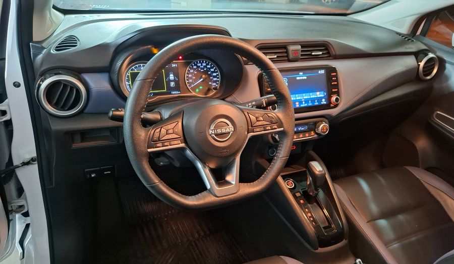 Nissan Versa 1.6 EXCLUSIVE CVT Sedan 2023
