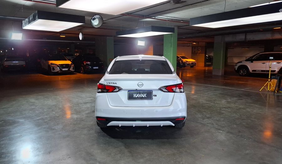 Nissan Versa 1.6 EXCLUSIVE CVT Sedan 2023