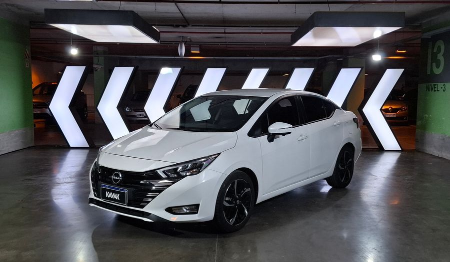 Nissan Versa 1.6 EXCLUSIVE CVT Sedan 2023