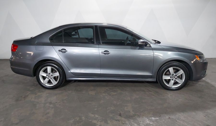 Volkswagen Jetta 2.5 STYLE ACTIVE TIPTRONIC Sedan 2014