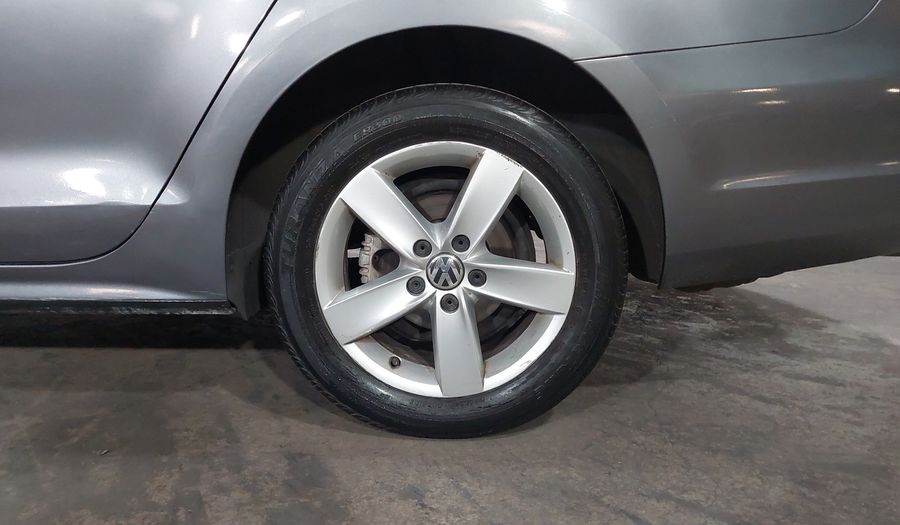 Volkswagen Jetta 2.5 STYLE ACTIVE TIPTRONIC Sedan 2014