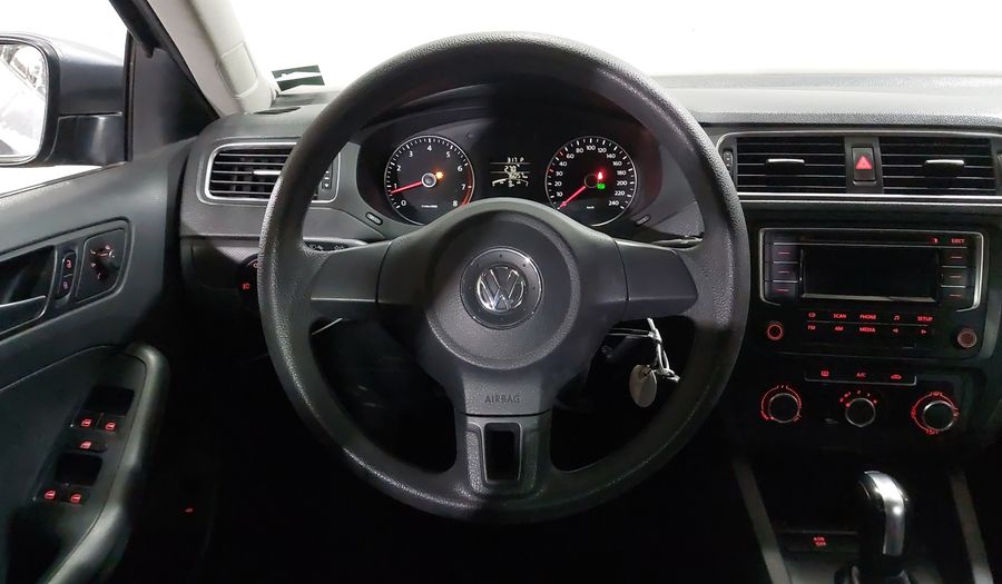 Volkswagen Jetta 2.5 STYLE ACTIVE TIPTRONIC Sedan 2014