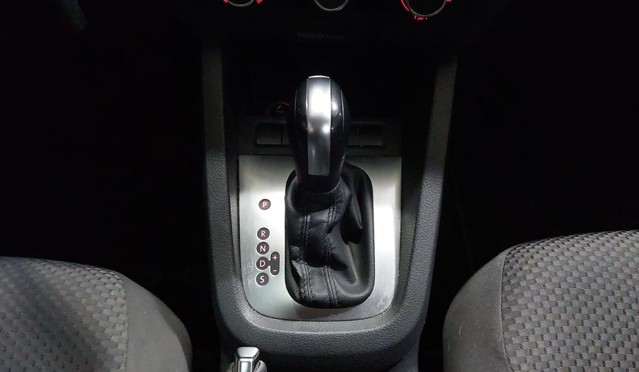 Volkswagen Jetta 2.5 STYLE ACTIVE TIPTRONIC Sedan 2014
