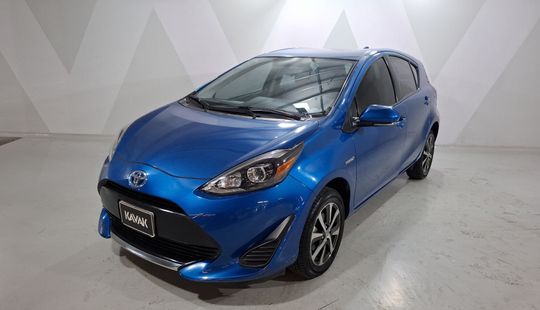 Toyota • Prius C