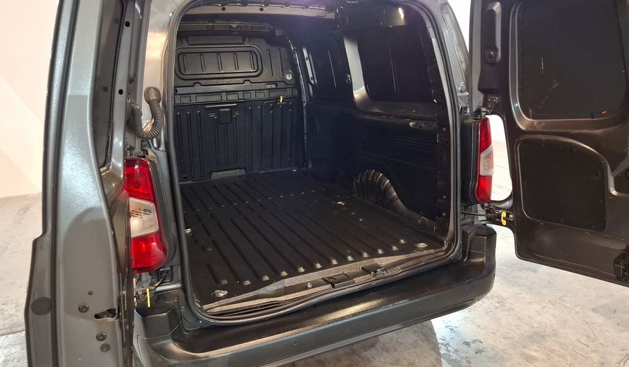 Peugeot Partner 1.2 PURETECH MAXI PACK Van 2022