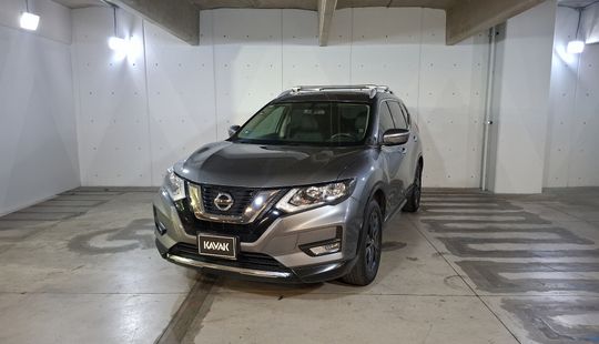 Nissan • X-Trail