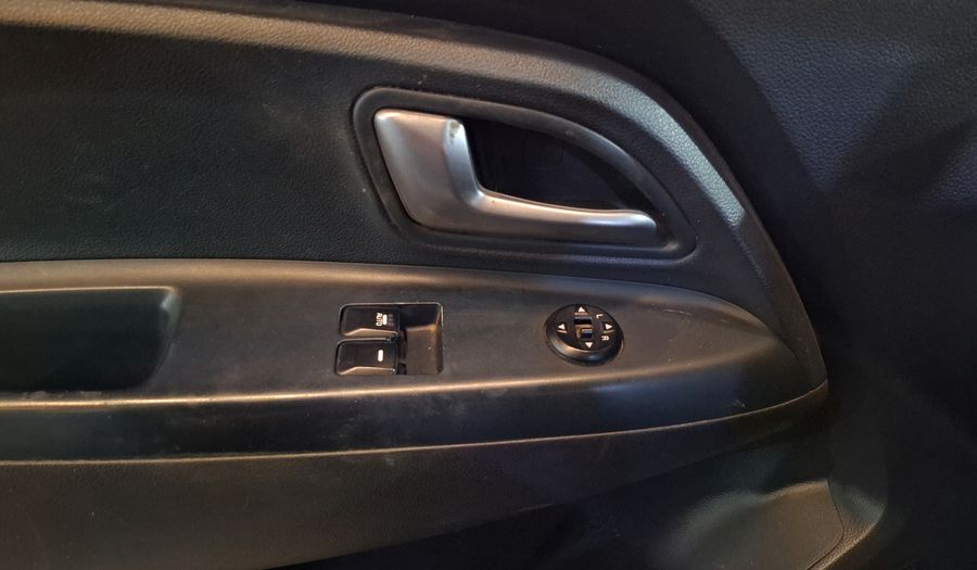 Kia Rio 1.6 LX MT Hatchback 2016