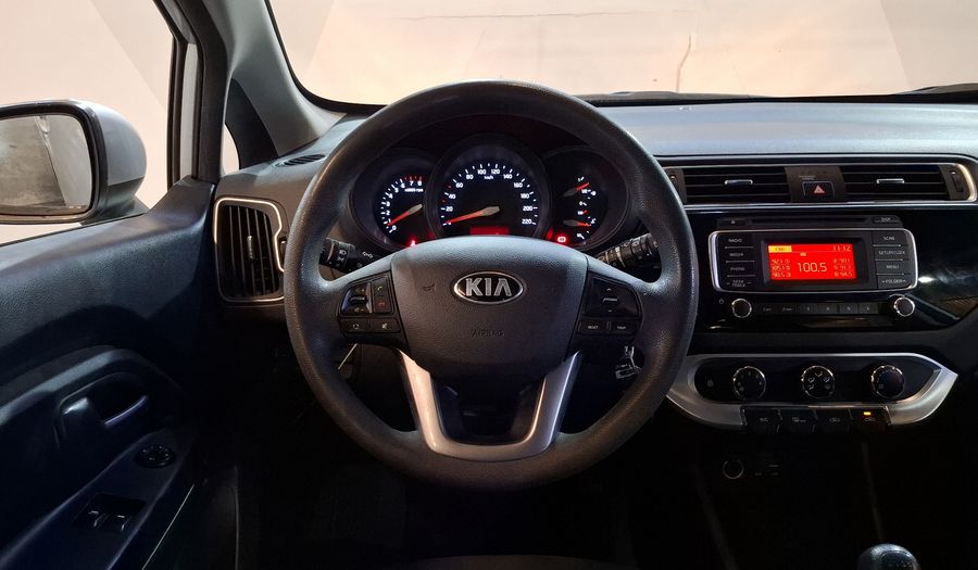 Kia Rio 1.6 LX MT Hatchback 2016