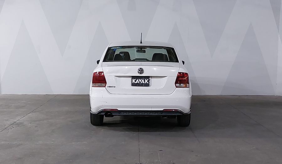 Volkswagen Vento 1.6 STARTLINE Sedan 2020