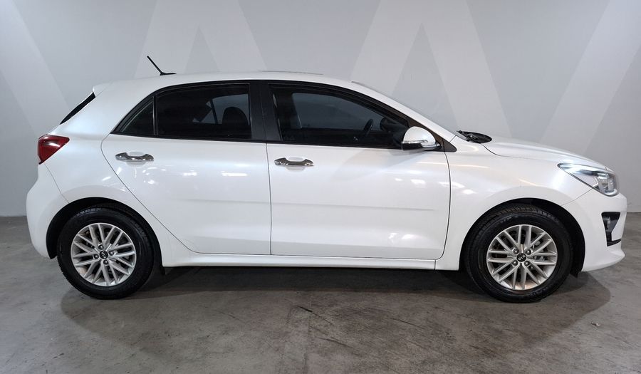 Kia Rio 1.6 EX Hatchback 2021