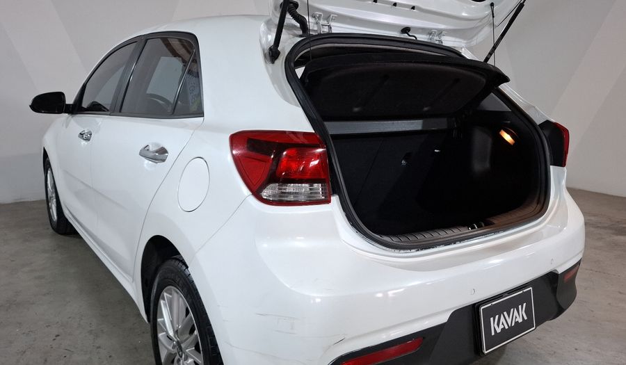 Kia Rio 1.6 EX Hatchback 2021