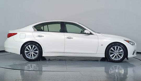 Infiniti • Q50
