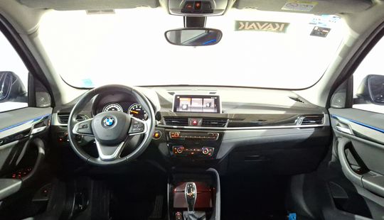 Volkswagen • Vento