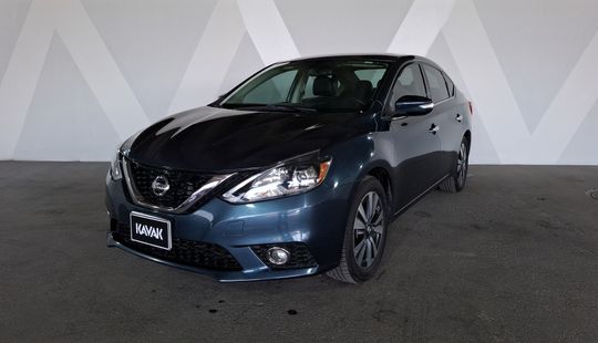Nissan • Sentra