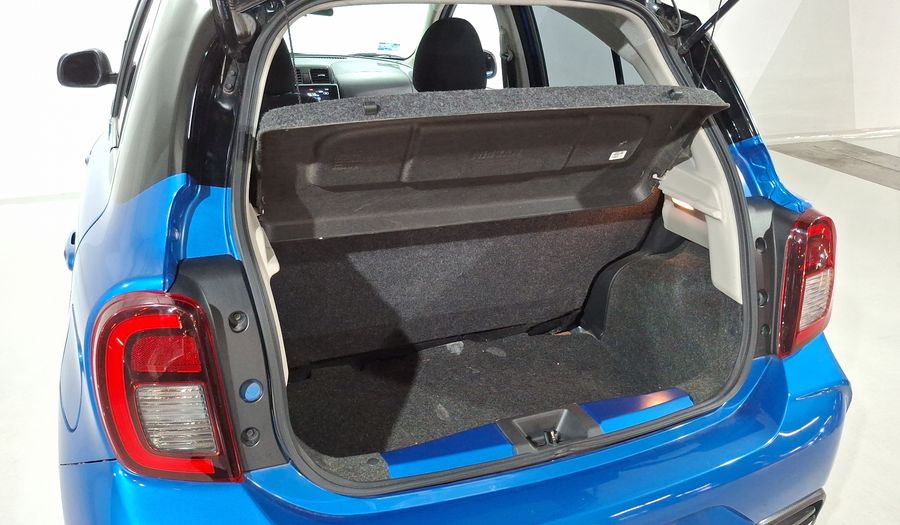 Nissan March 1.6 EXCLUSIVE BI-TONO AUTO Hatchback 2023