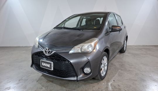 Toyota • Yaris