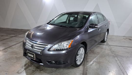 Nissan • Sentra