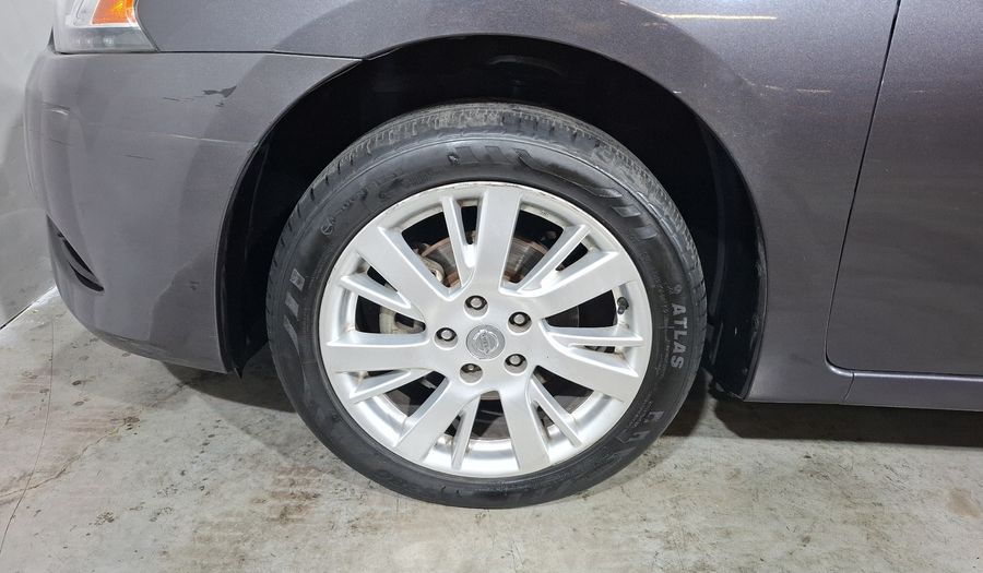 Nissan Sentra 1.8 EXCLUSIVE NAVI CVT Sedan 2013