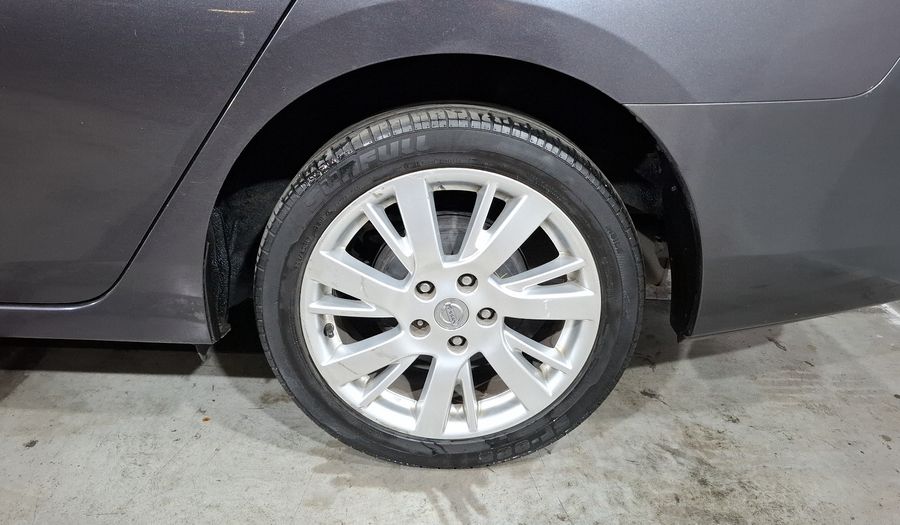 Nissan Sentra 1.8 EXCLUSIVE NAVI CVT Sedan 2013
