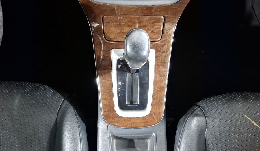 Nissan Sentra 1.8 EXCLUSIVE NAVI CVT Sedan 2013
