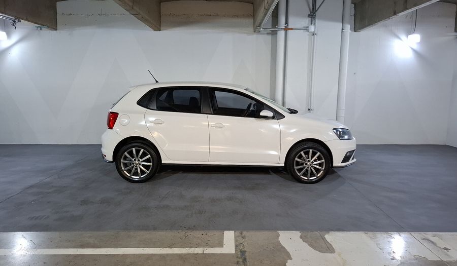 Volkswagen Polo 1.6 COMFORTLINE PLUS AUTO Hatchback 2020