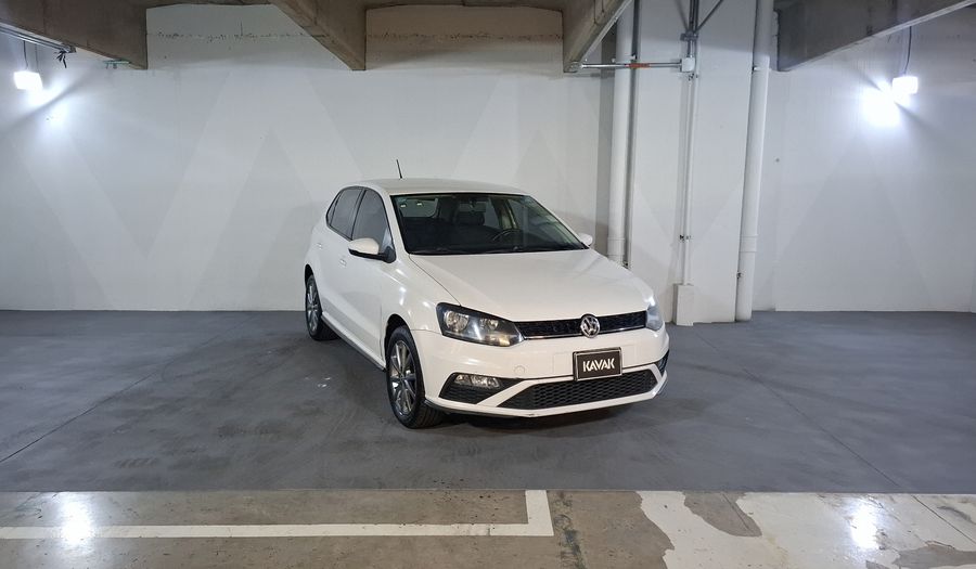 Volkswagen Polo 1.6 COMFORTLINE PLUS AUTO Hatchback 2020