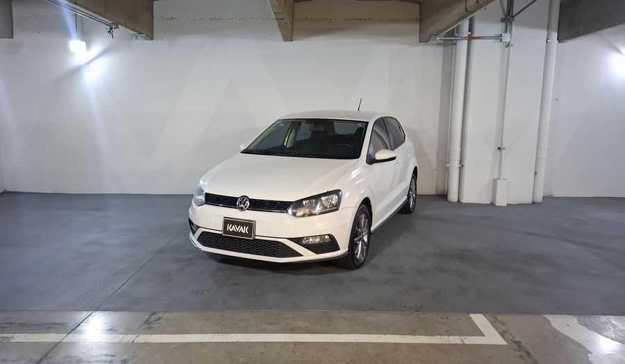 Volkswagen Polo 1.6 COMFORTLINE PLUS AUTO Hatchback 2020