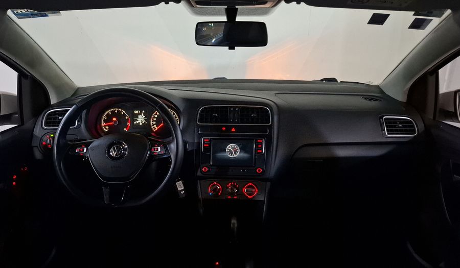 Volkswagen Polo 1.6 COMFORTLINE PLUS AUTO Hatchback 2020
