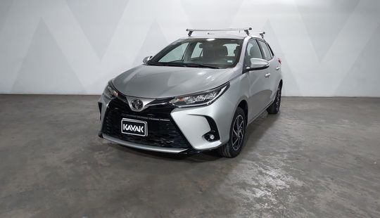 Toyota • Yaris