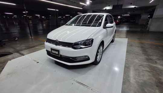 Volkswagen • Polo