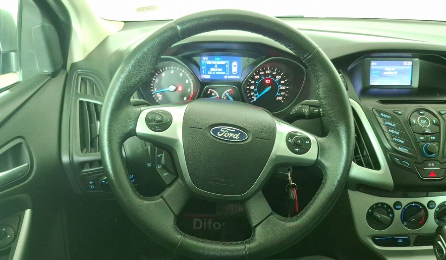 Ford Focus 2.0 SE POWER SHIFT Hatchback 2014