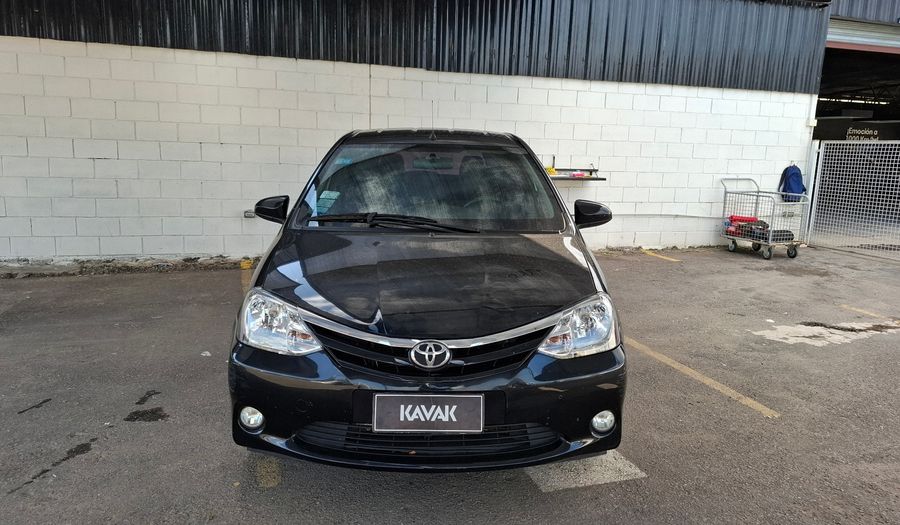 Toyota Etios 1.5 XLS Hatchback 2014
