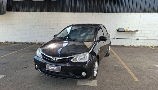 Toyota • Etios