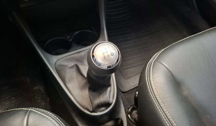 Toyota Etios 1.5 XLS Hatchback 2014