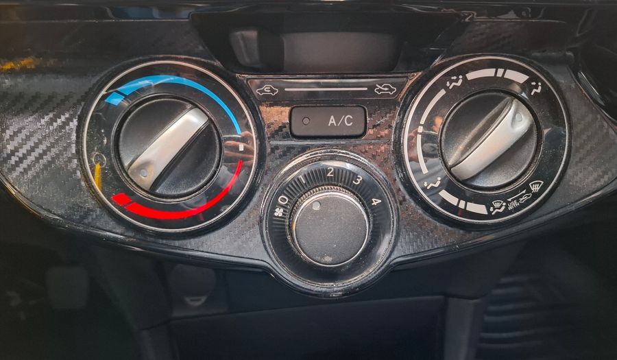 Toyota Etios 1.5 XLS Hatchback 2014